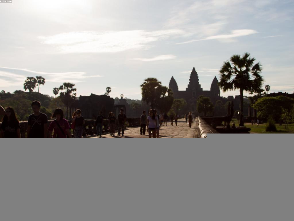 មគ្គុទេសក៍អំពីសិល្បៈខ្មែរដ៏ចំរូងចំរាស់